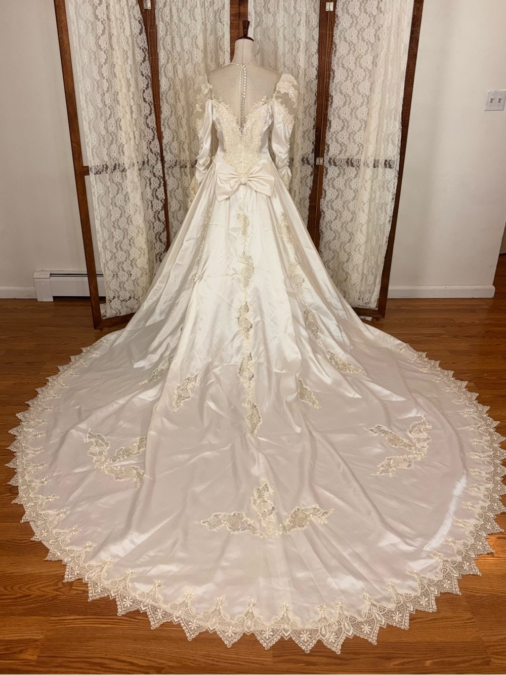 Beautiful Vintage 90s Cathedral Length Satin Wedding Gown